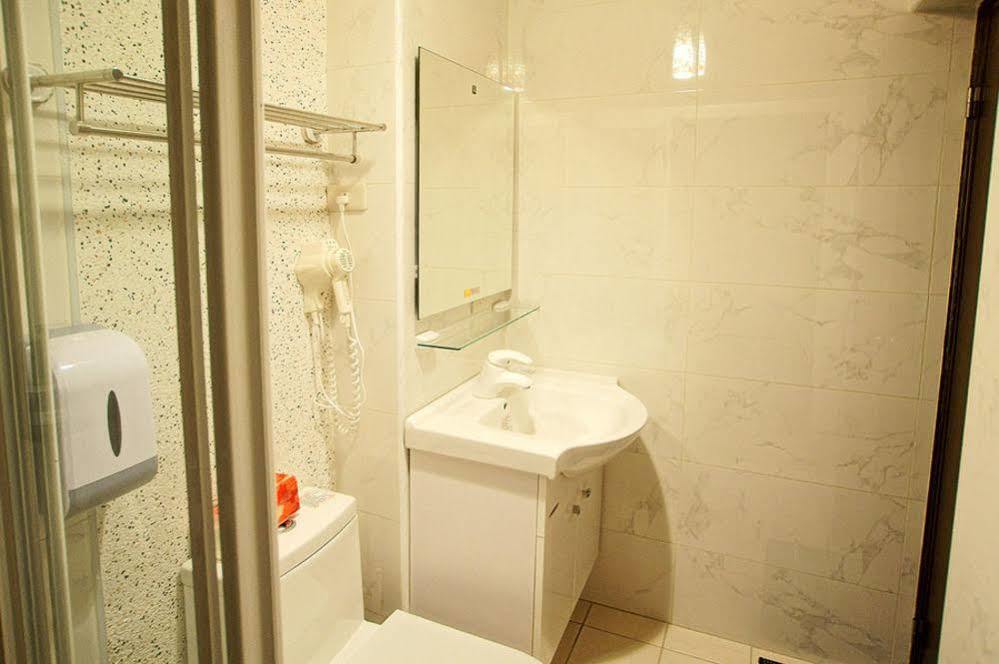 Happy Sun Apartment Taitung ภายนอก รูปภาพ